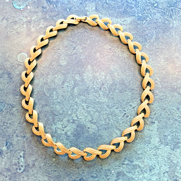 Vintage Napier Gold Plated Choker Necklace Textured Dimensional Chain Links 16" - Picture 4 of 9